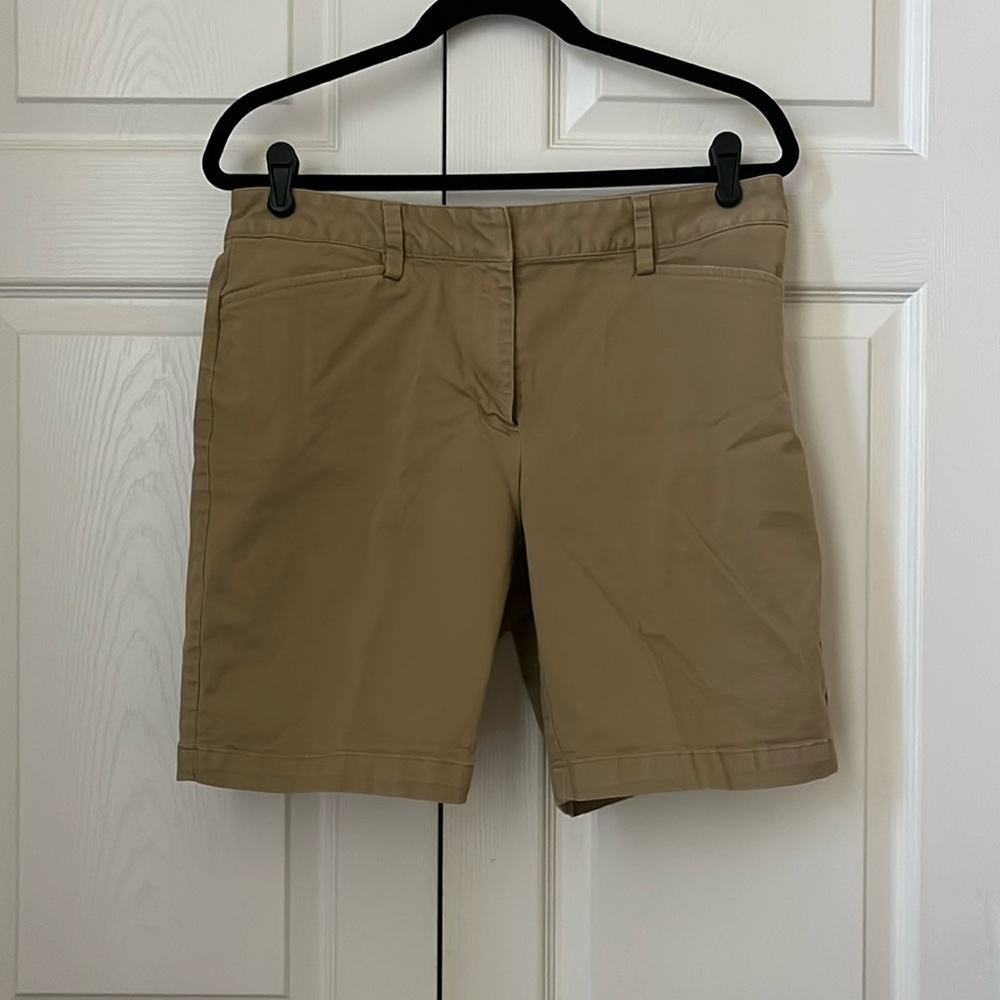 Lands’ End Dark Khaki Chino Mid Rise shorts 10P